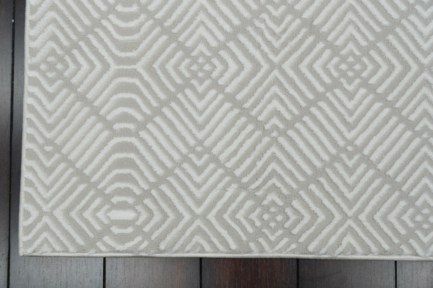 Merry 8832-180 Cream/Beige Area Rug