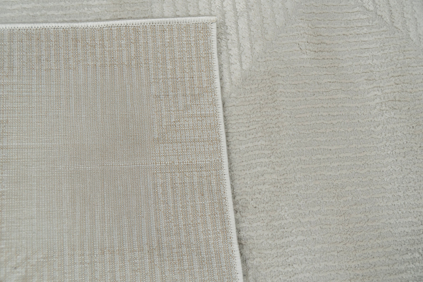 Merry 8834-800 Beige Area Rug