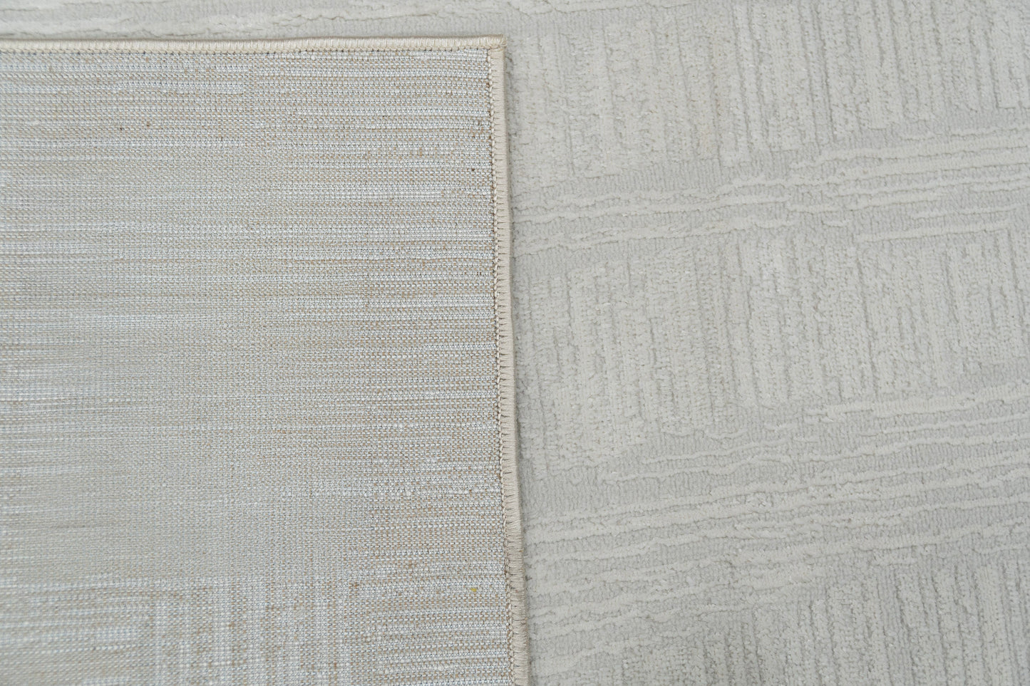Merry 8835-800 Beige Area Rug