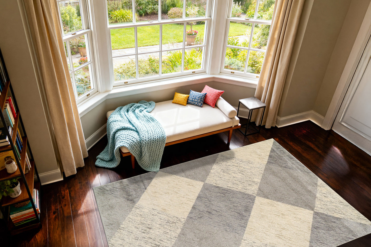 Monroe 9812-190 Ivory/Grey Area Rug