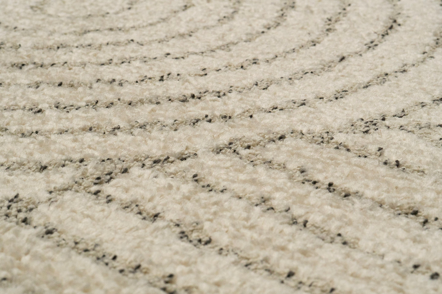 Monroe 9815-190 Ivory/Grey Area Rug