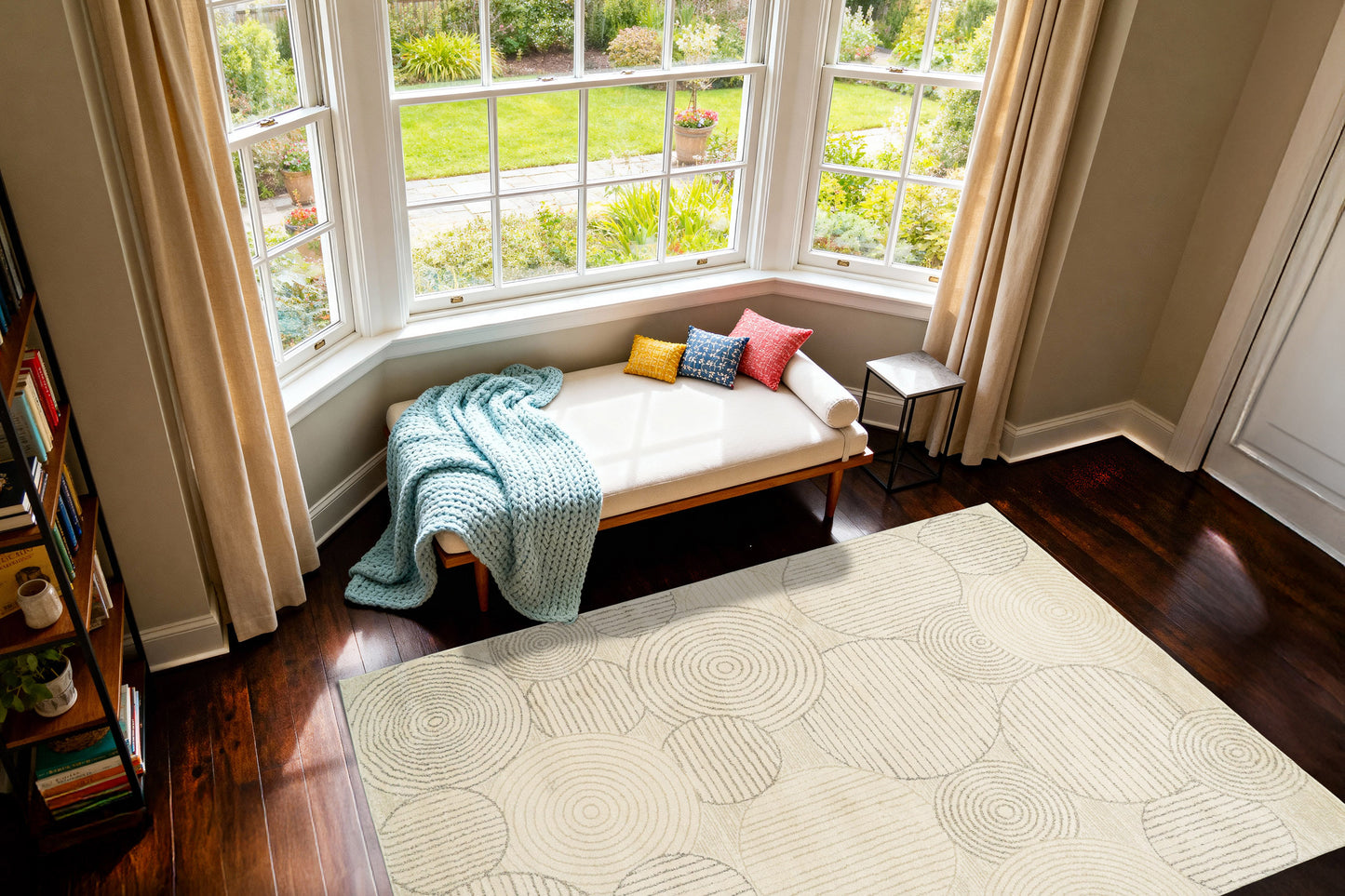 Monroe 9815-190 Ivory/Grey Area Rug