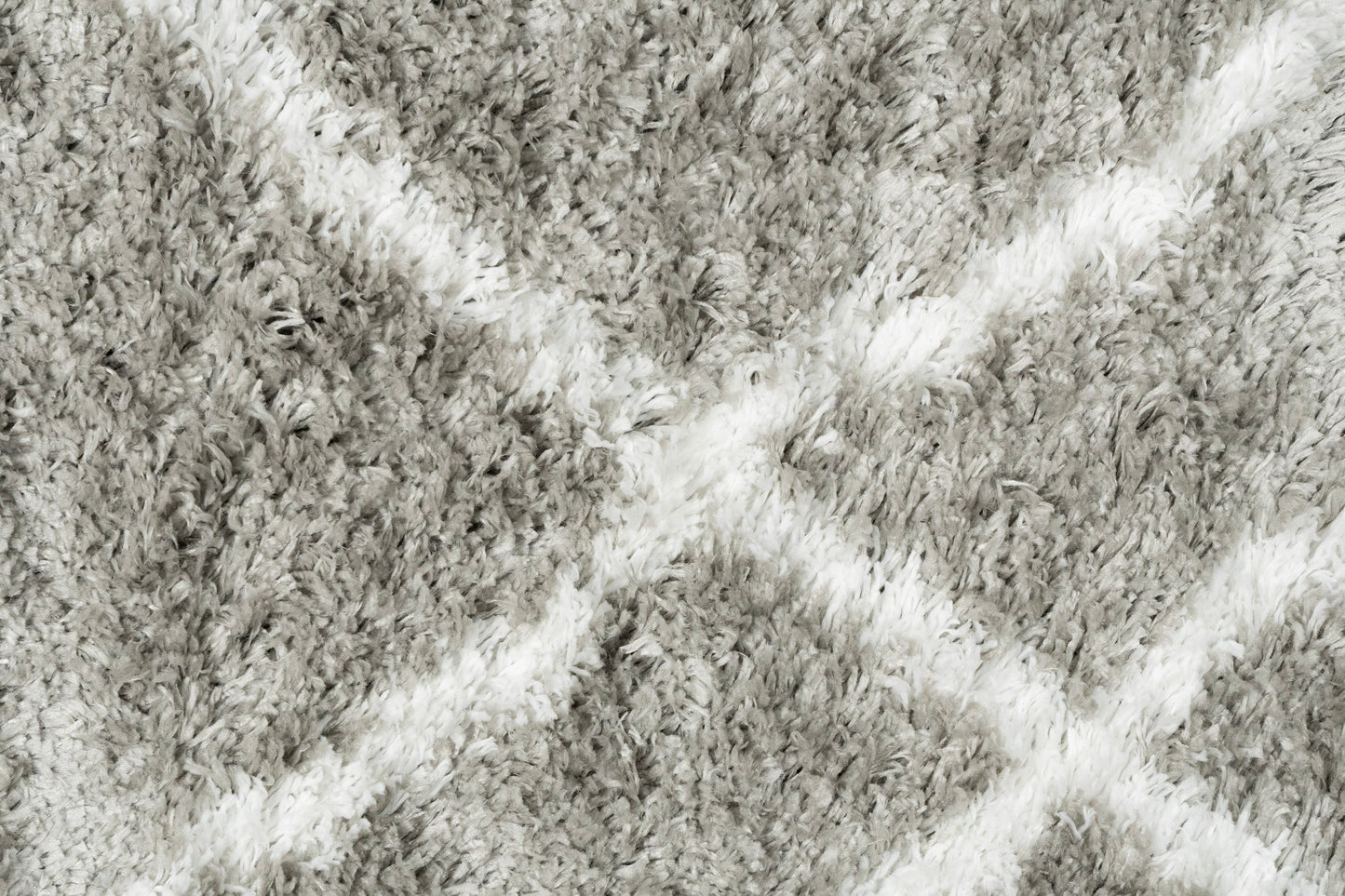 Nordic 7431-900 Silver/White Area Rug