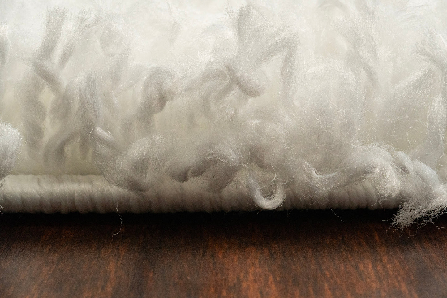 Nordic 7433-100 White/Silver Area Rug