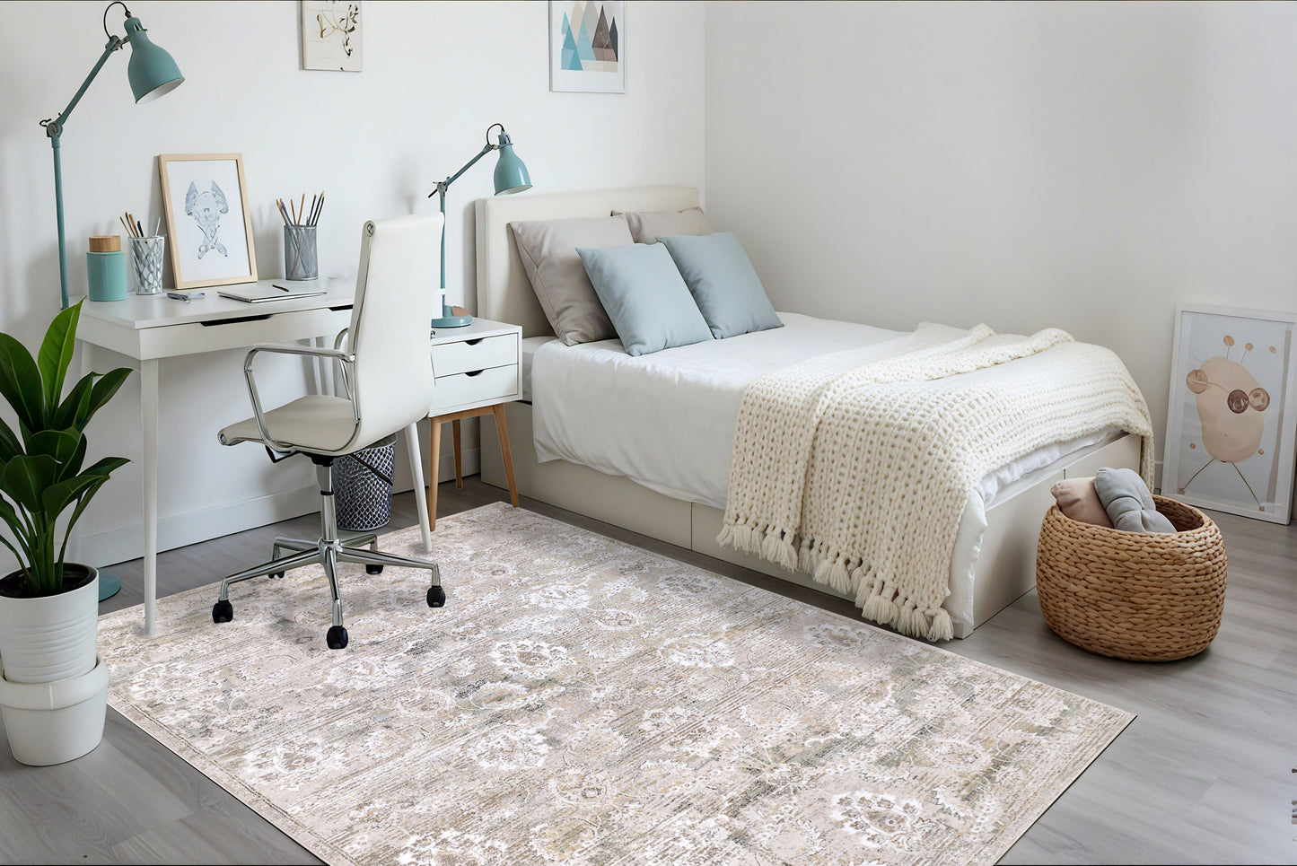 Nova 7082-810 Beige/Ivory Area Rug
