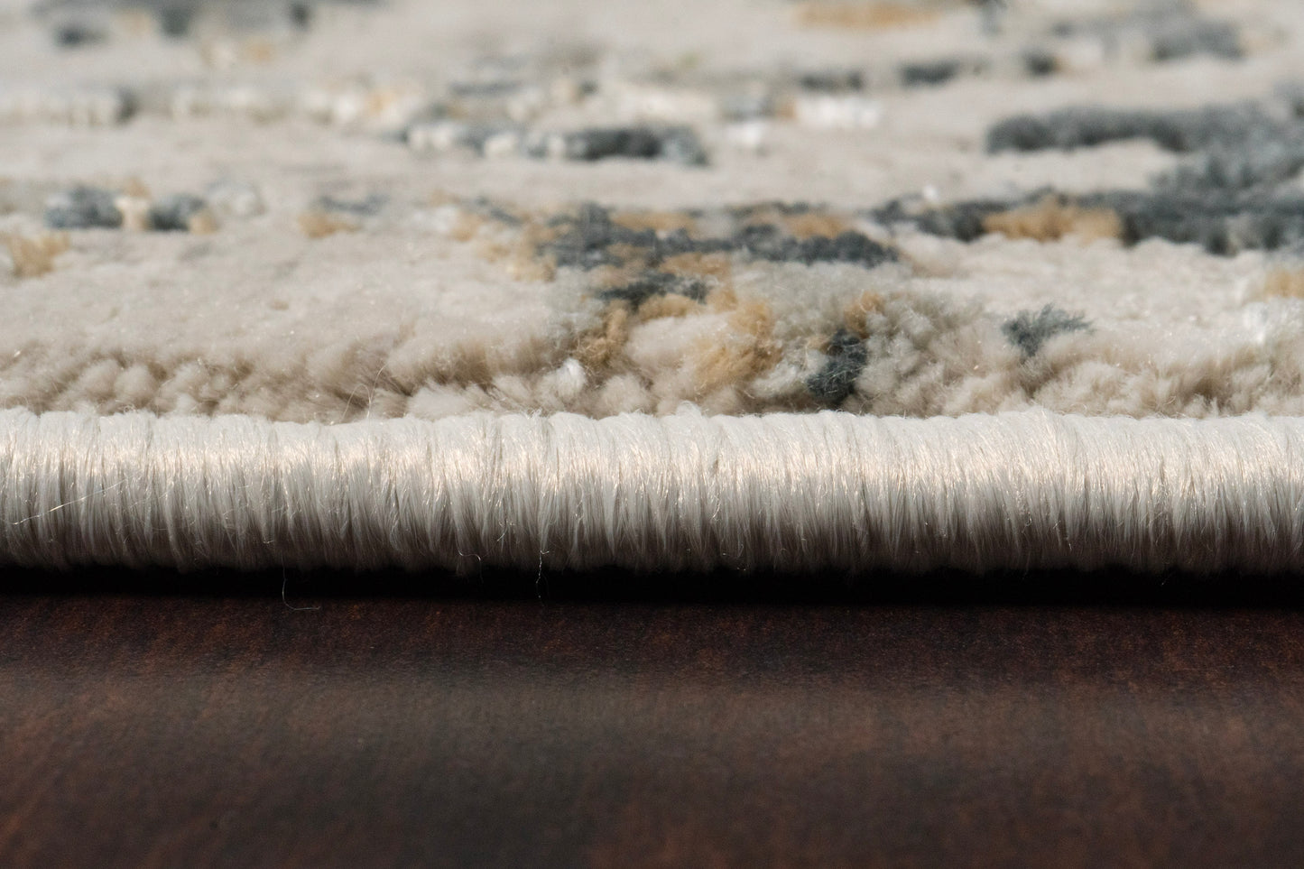 Quartz 27030-180 Beige Area Rug