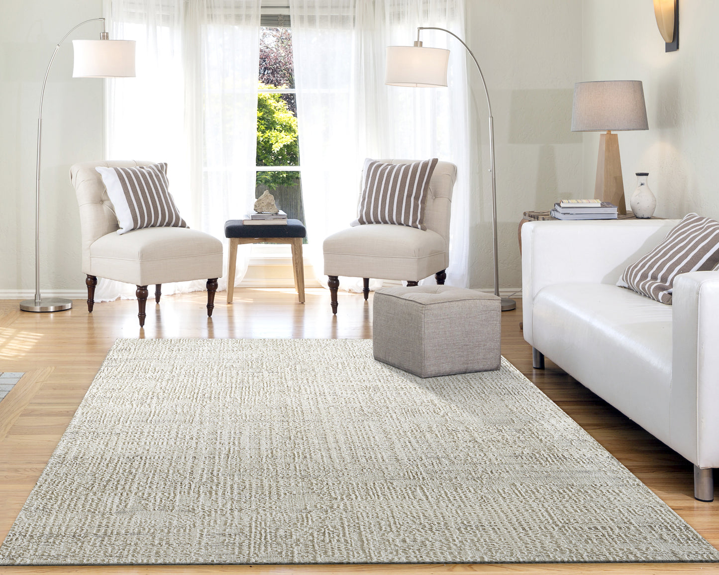 Quartz 27035-110 Beige Area Rug