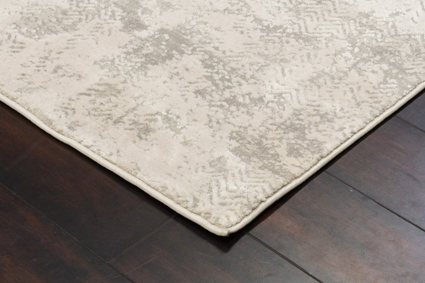 Quartz 27061-100 Ivory Area Rug