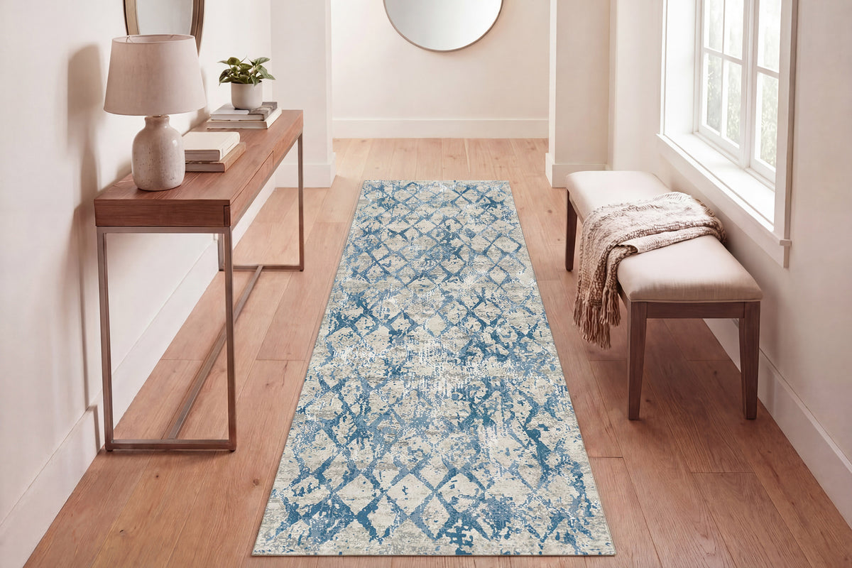 Quartz 27039-500 Ivory/Blue Area Rug