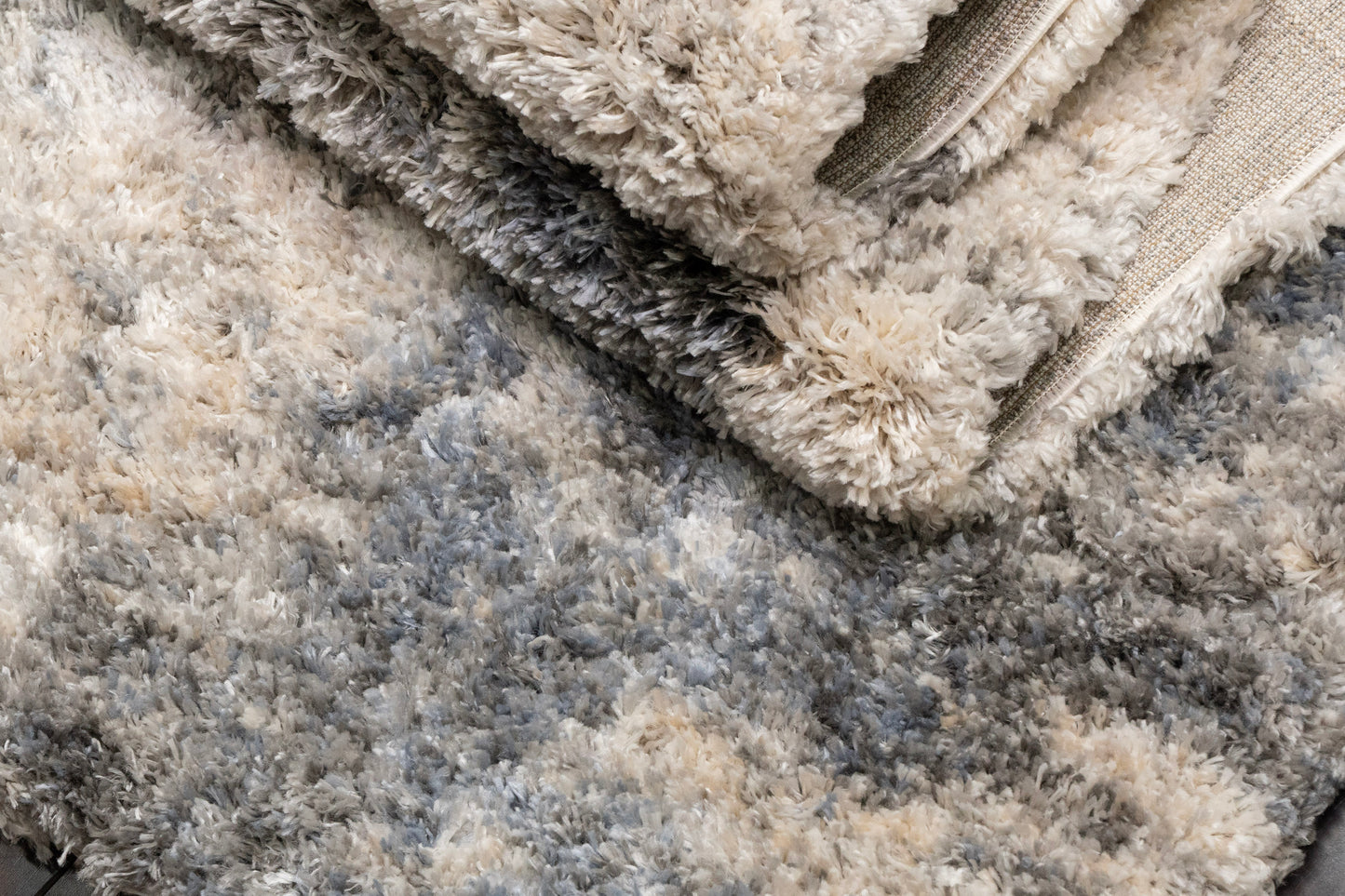 Reverie 3541-190 Cream/Grey Area Rug