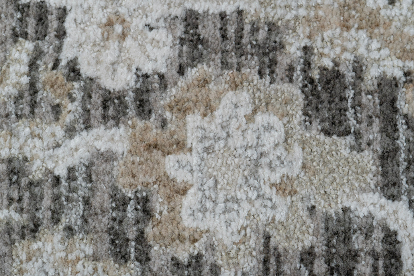 Saffron 16613-981 Grey/Beige/Ivory Area Rug