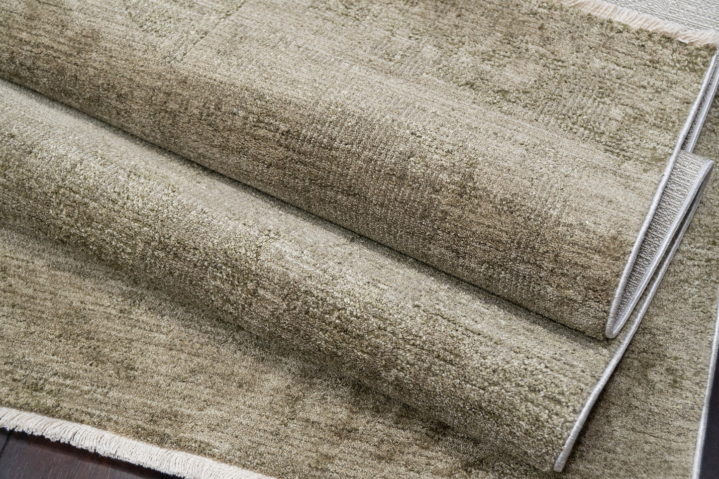 Sequence 18503-400 Green Area Rug