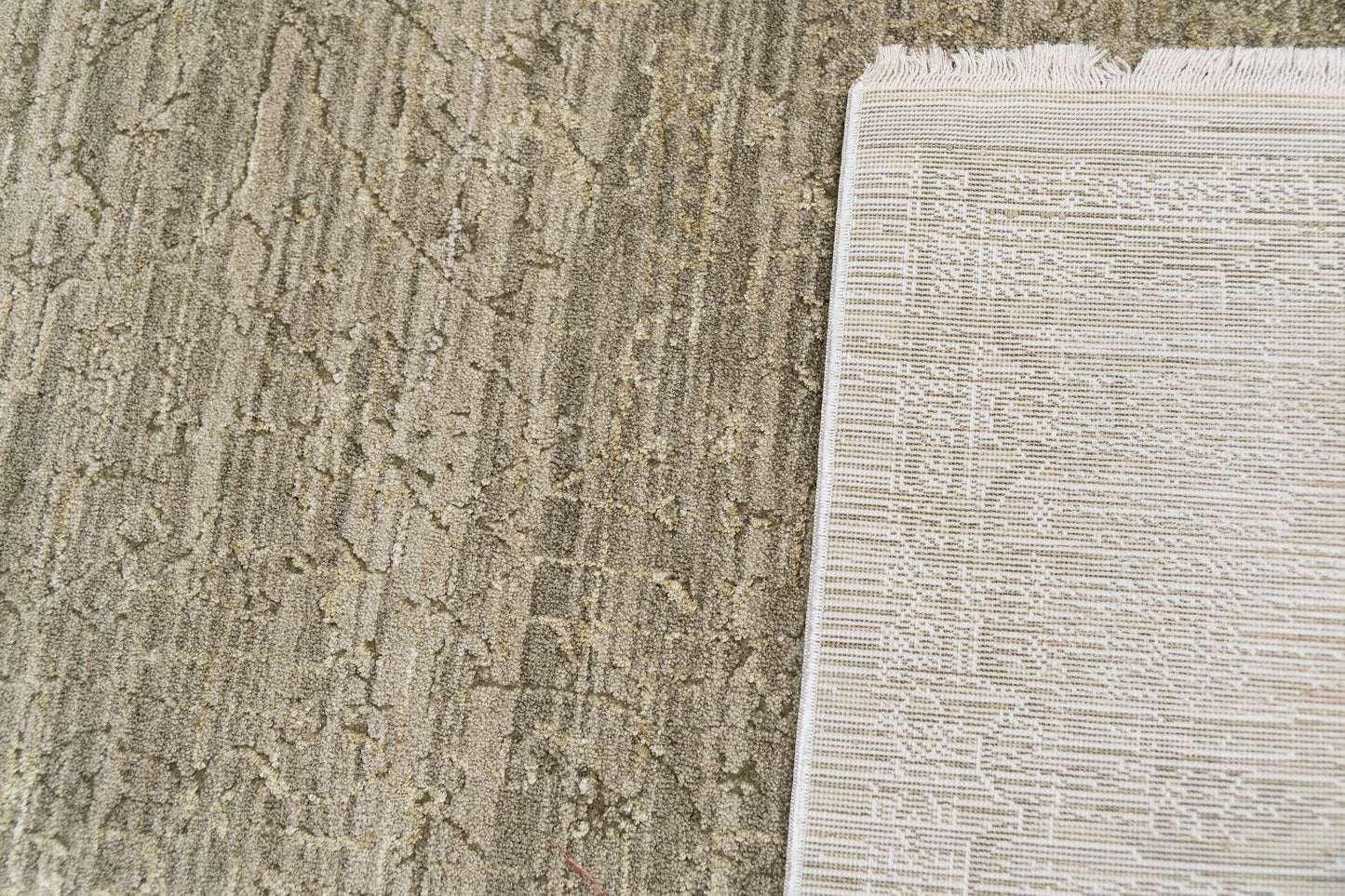 Sequence 18511-400 Green Area Rug