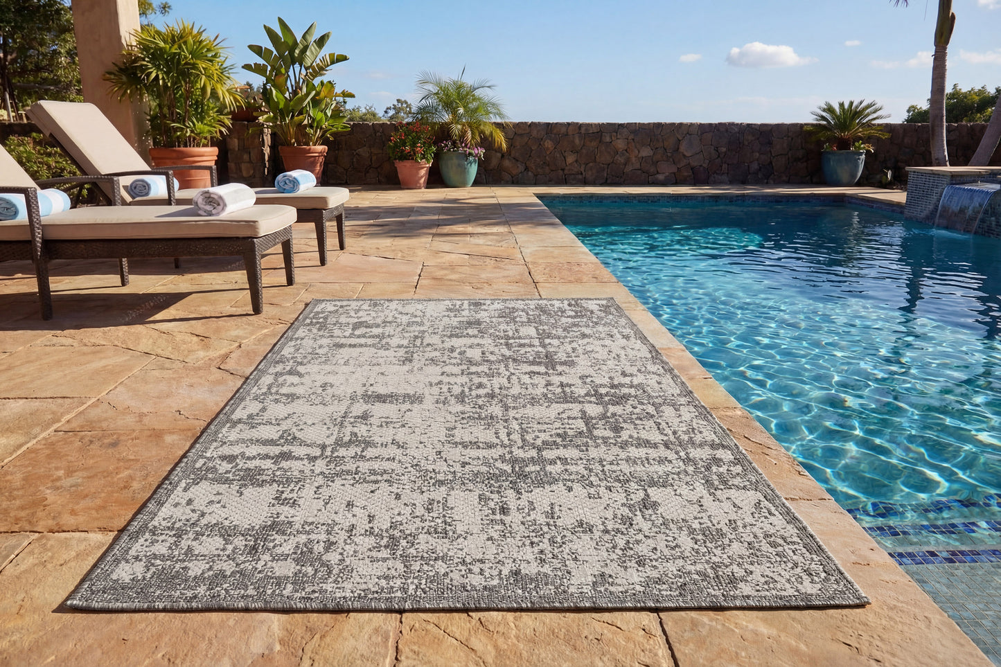 Shore 1329-900 Light Grey Area Rug