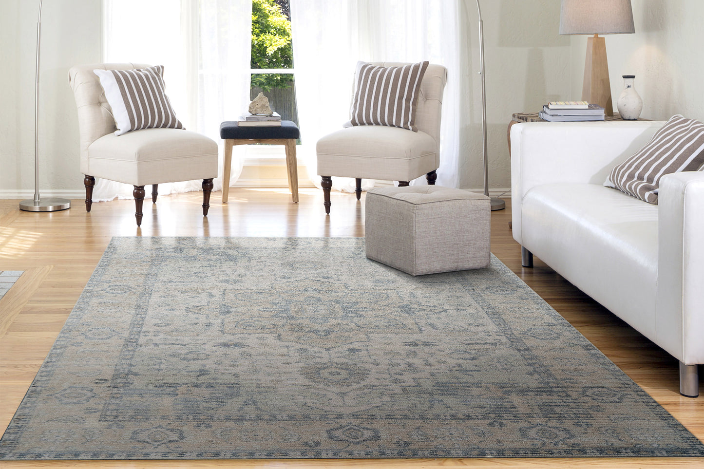 Stefano 15701-850 Beige/Navy Area Rug