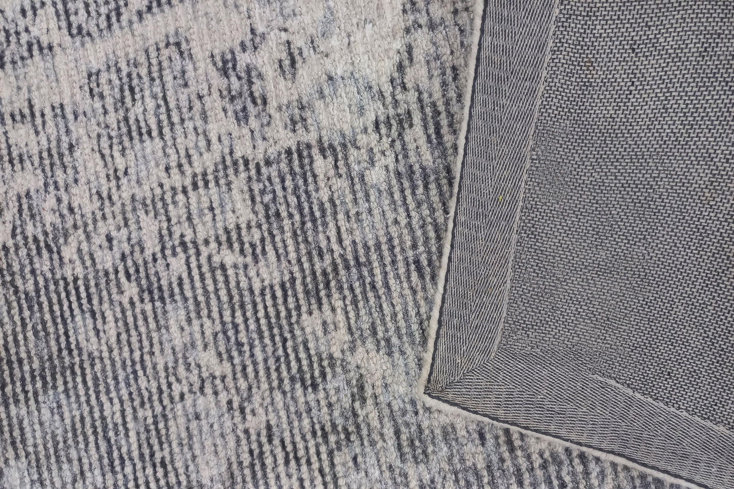 Stefano 15703-190 Ivory/Grey Area Rug