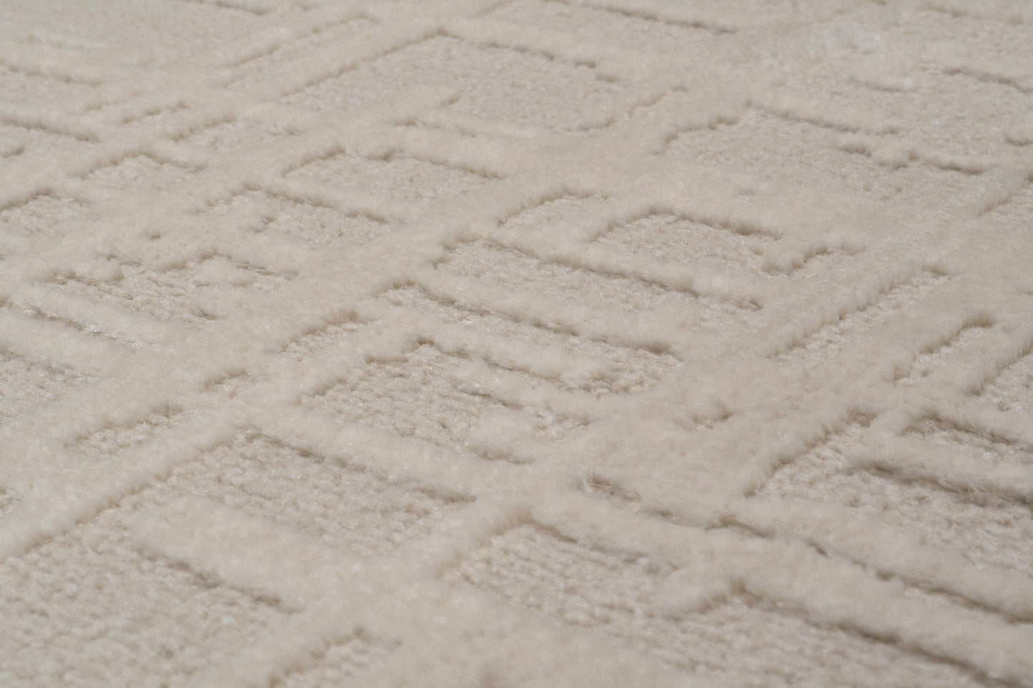 Timeless 6928-810 Beige/Ivory Area Rug