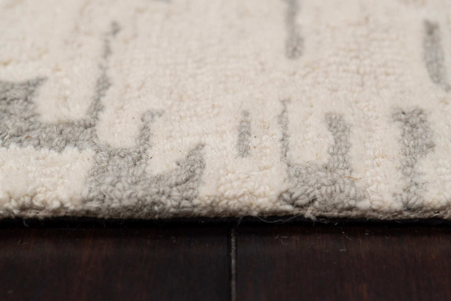 Trono 5480-191 Ivory/Silver Area Rug