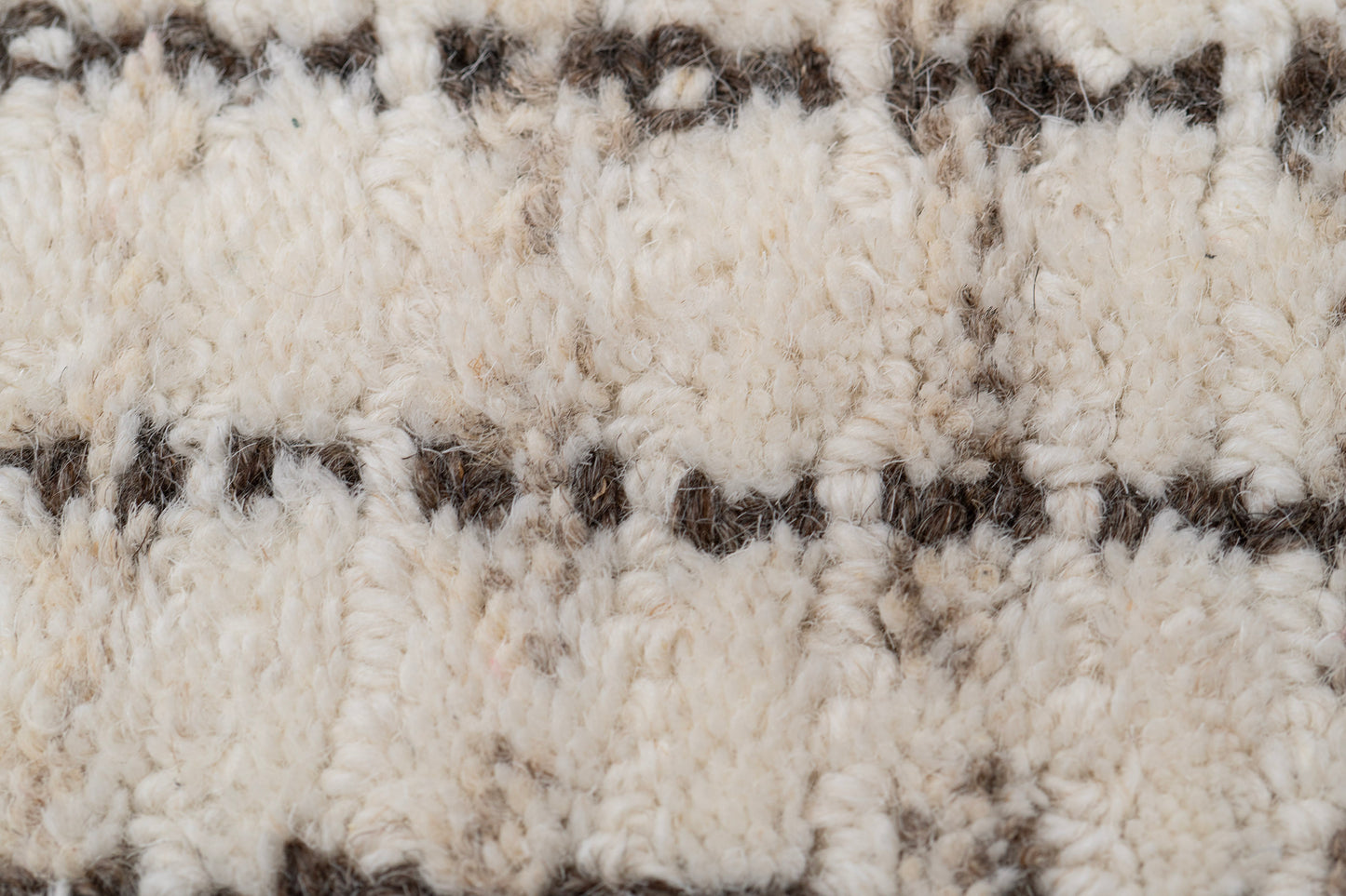 Trono 5481-180 Ivory/Natural Area Rug