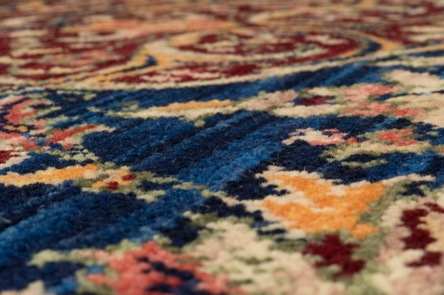 Wade 18607-539 Navy/Red/Multi Area Rug