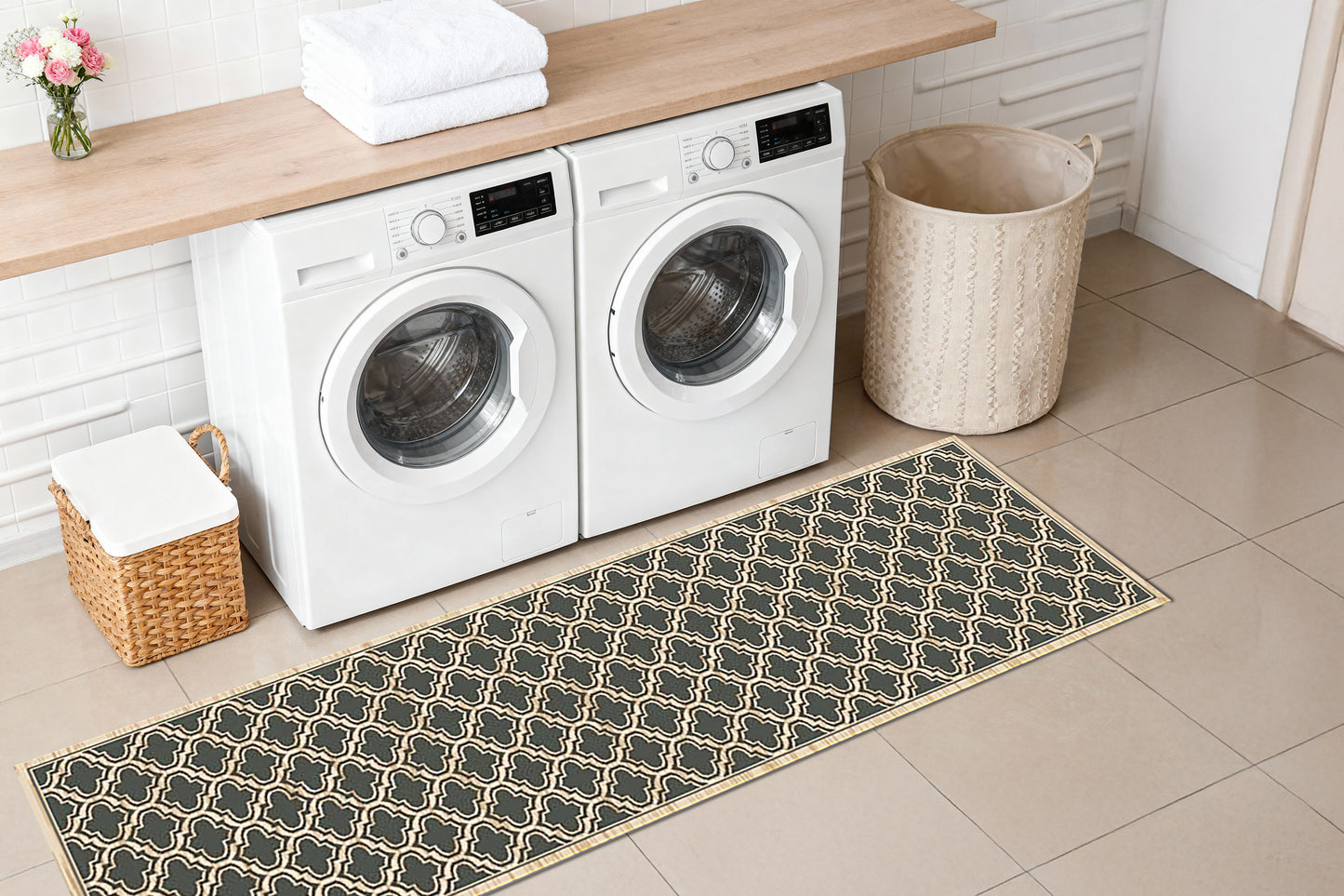 Yazd 2816-510 Blue/Ivory Area Rug