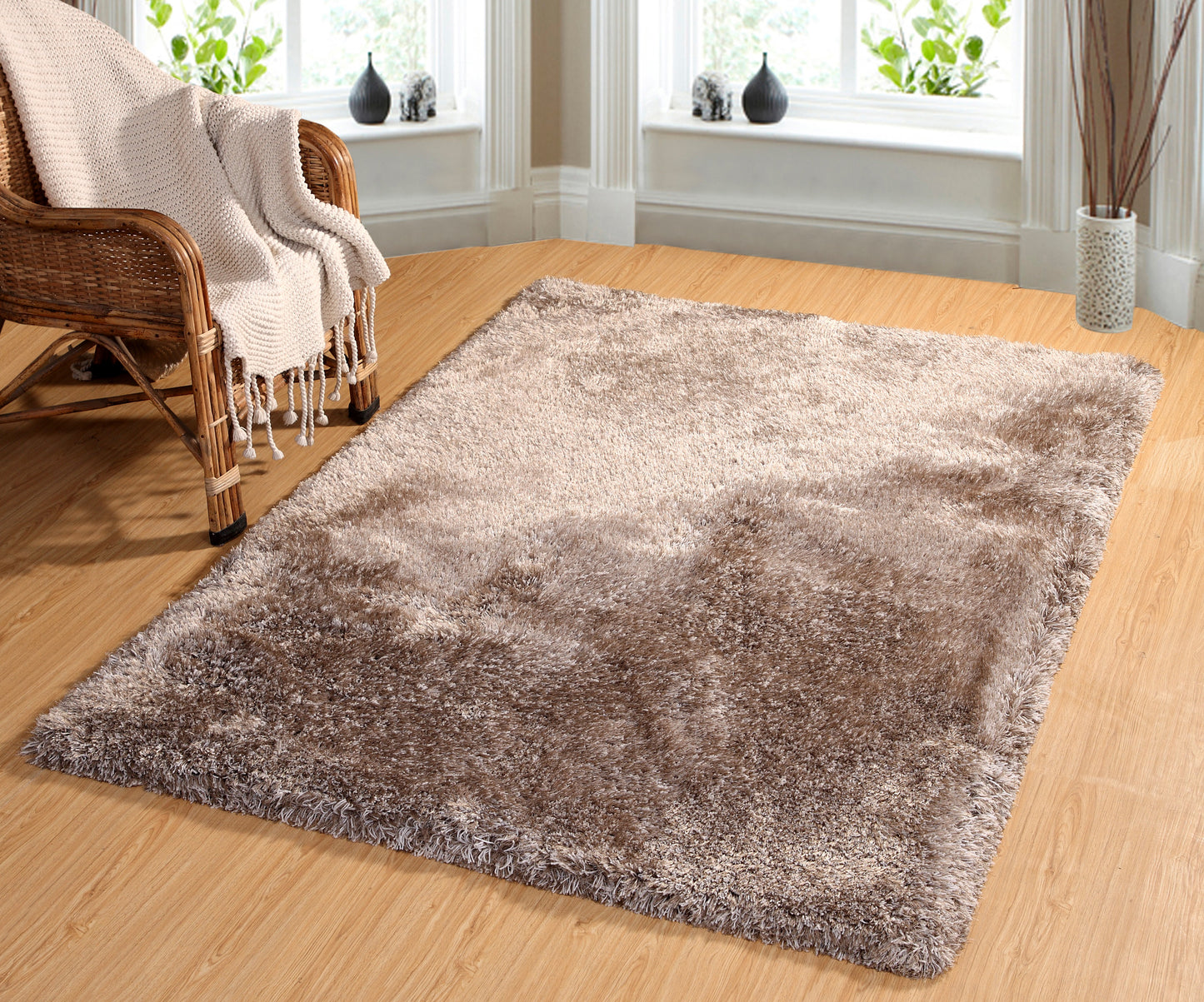 Luxe 4201-116 Stone Area Rug