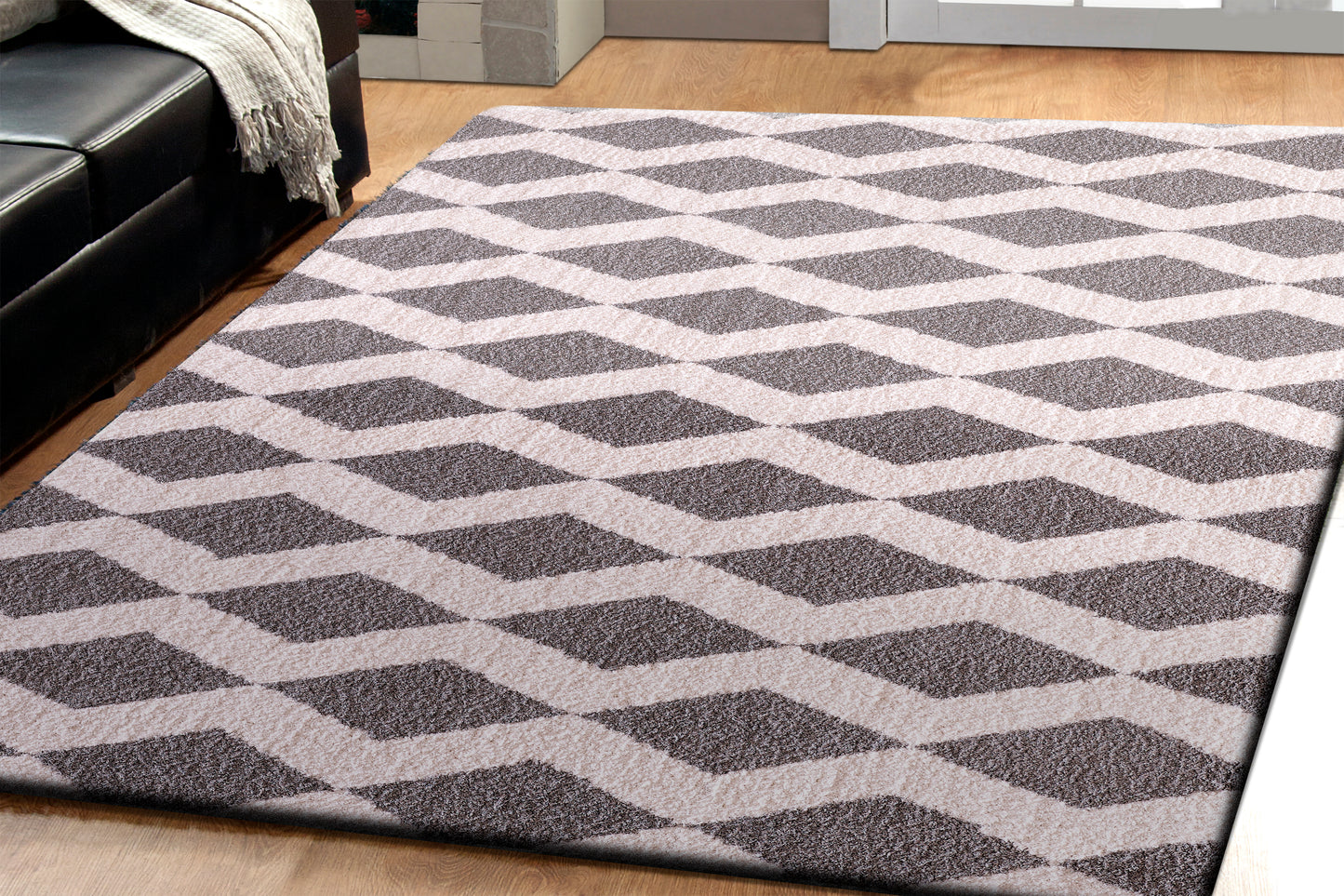 Silky Shag 5904-119 White/Silver Area Rug